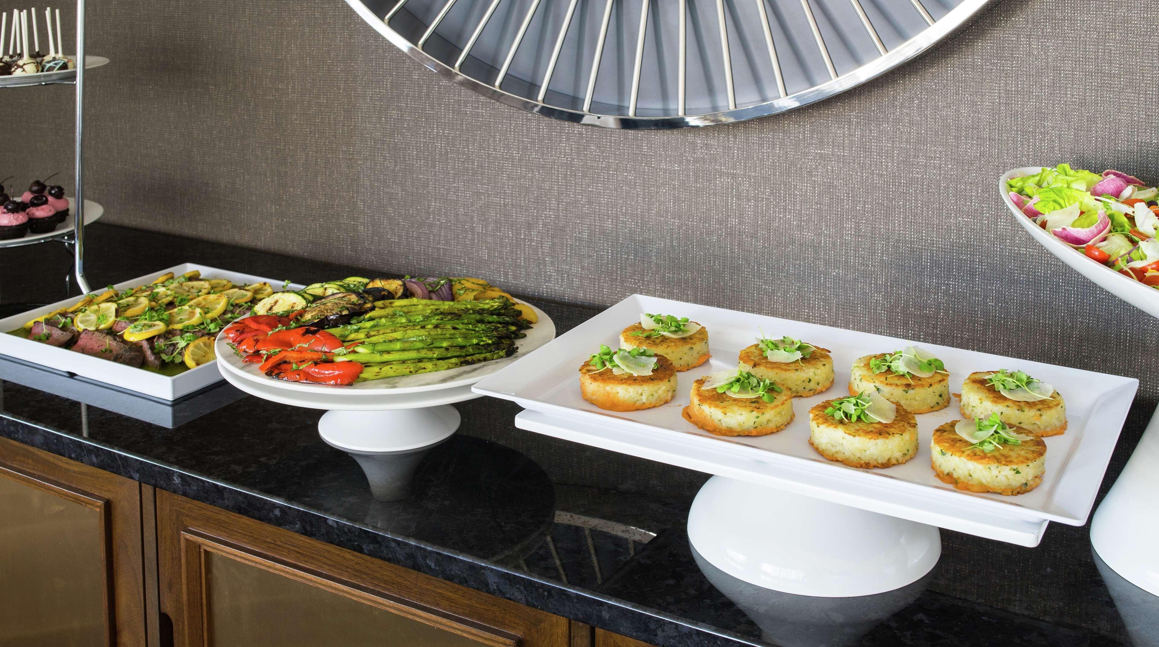Home2 Suites By Hilton Chicago Mccormick Place Eksteriør bilde