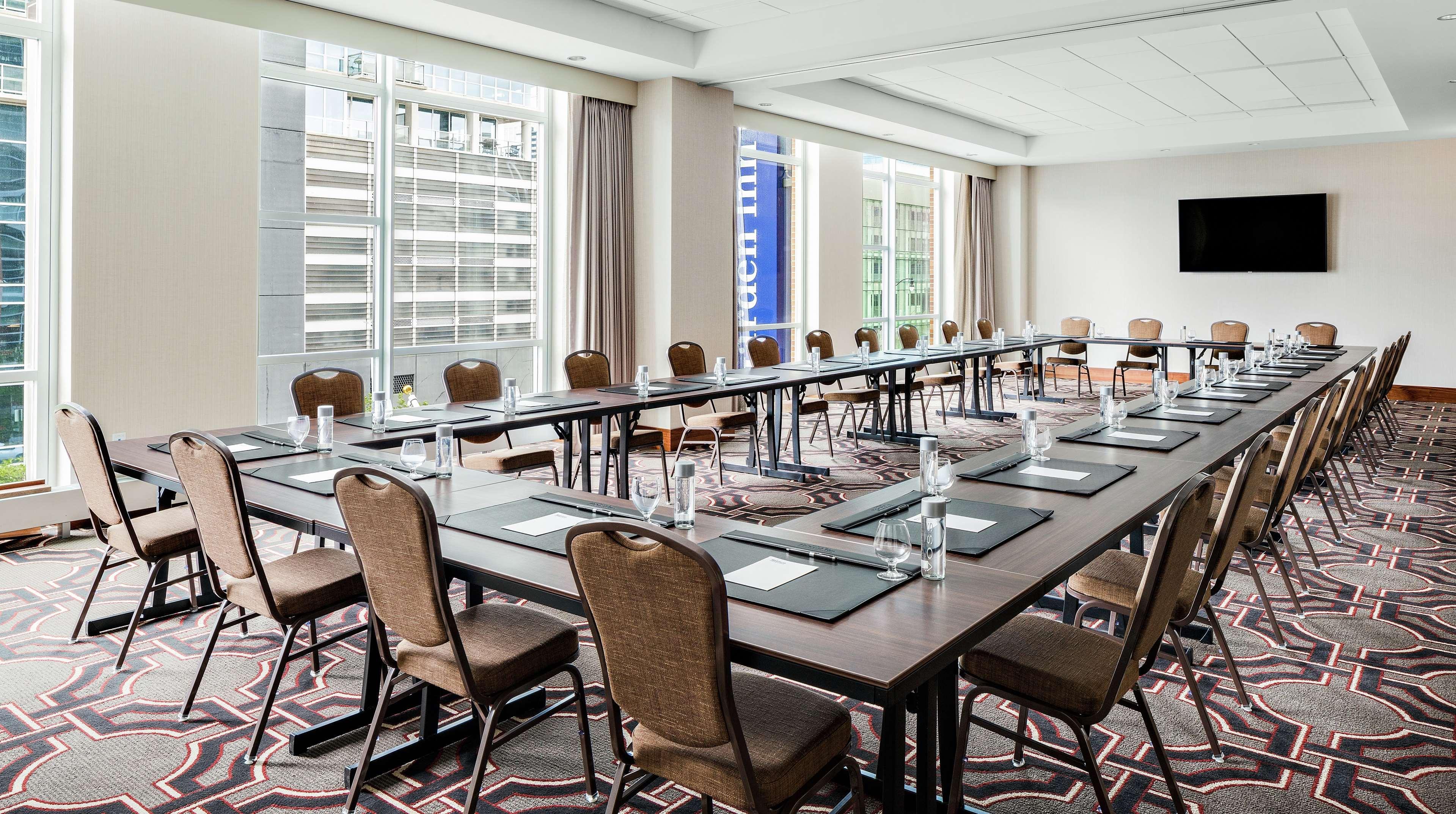 Home2 Suites By Hilton Chicago Mccormick Place Eksteriør bilde