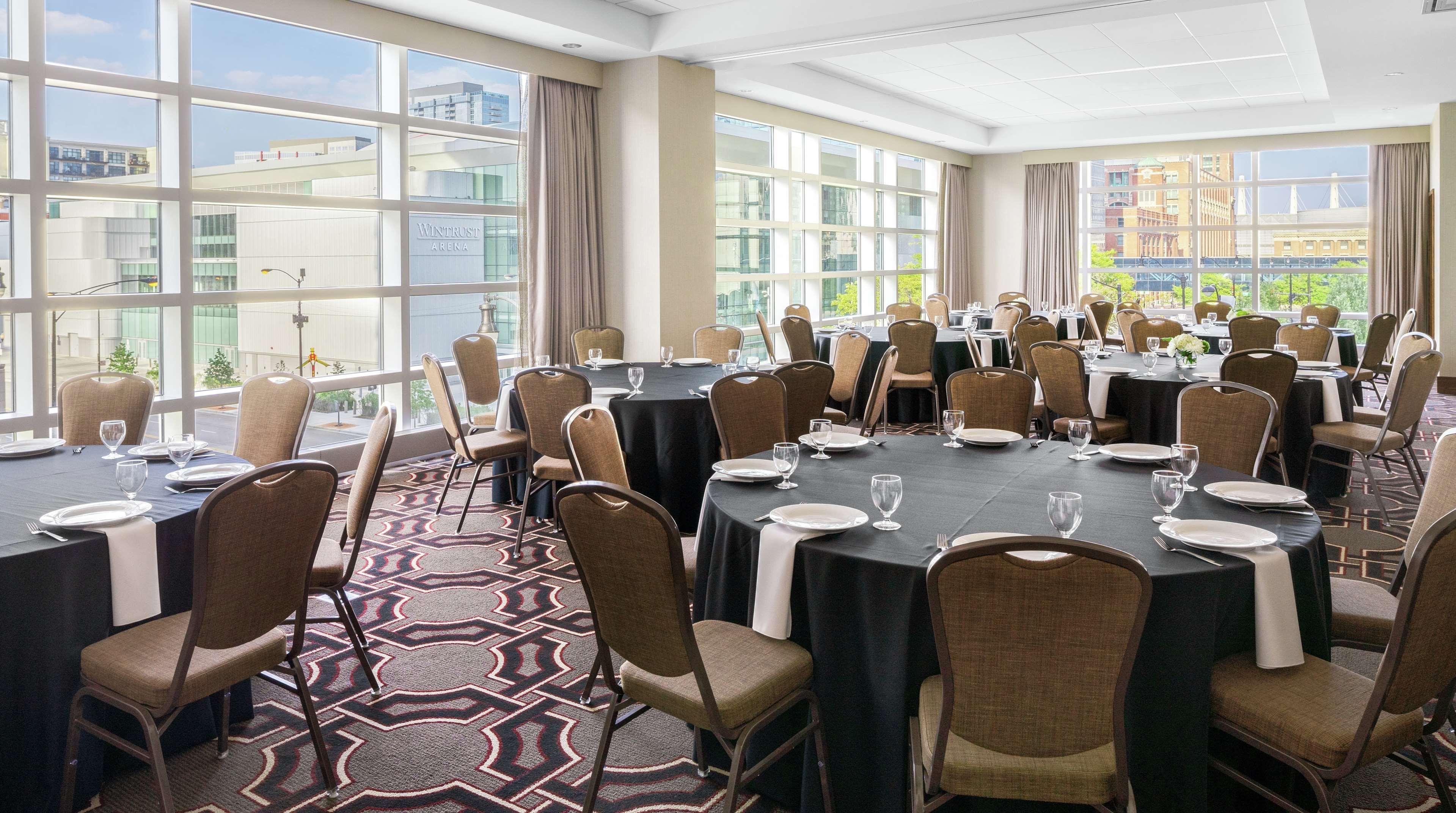 Home2 Suites By Hilton Chicago Mccormick Place Eksteriør bilde