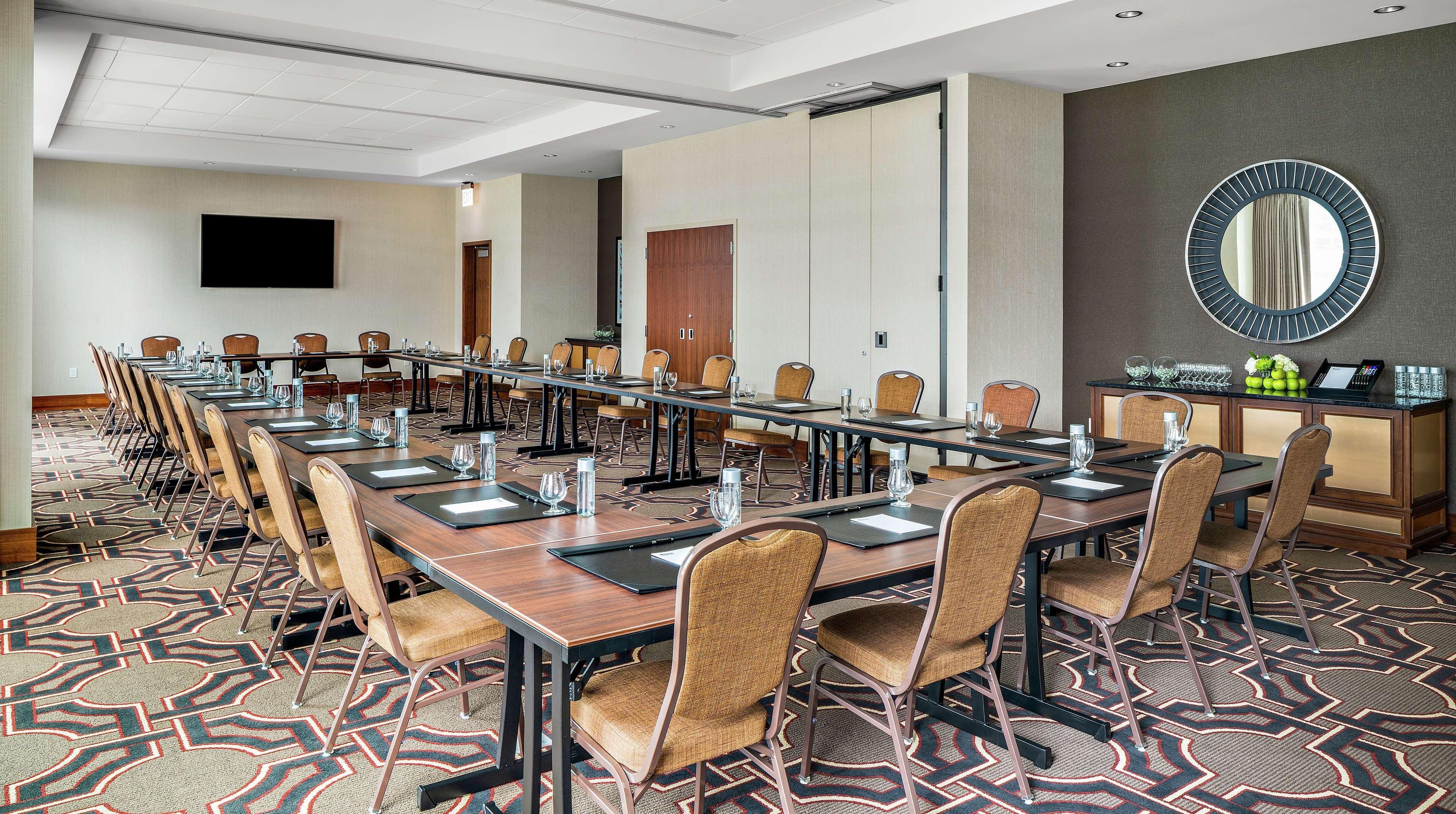 Home2 Suites By Hilton Chicago Mccormick Place Eksteriør bilde
